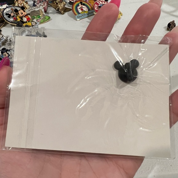 Disney Pin 2007 Pin Trading Traditions Mickey Mouse - Picture 3 of 4